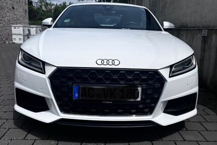 Audi TT 99.989 km 22.000 &euro; Baesweiler 52499