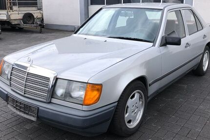 Mercedes-Benz E 260 265.000 km 2.990 &euro; Düren 52351