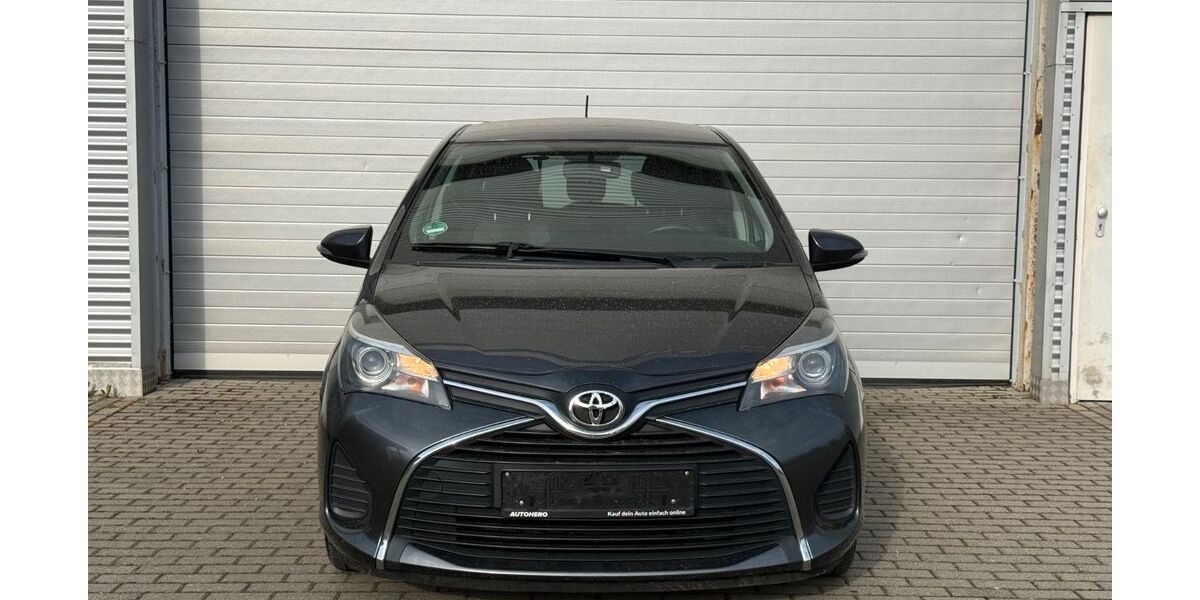 Toyota Yaris 125.812 km 8.999 &euro; Düren 52351
