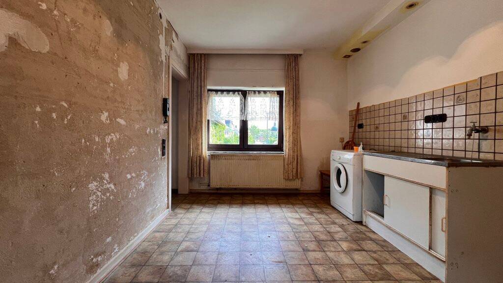 Einfamilienhaus Aachen Schmithof - 6 Zimmer, 137 m&sup2;, 199.000&euro; | Angebot:26219858