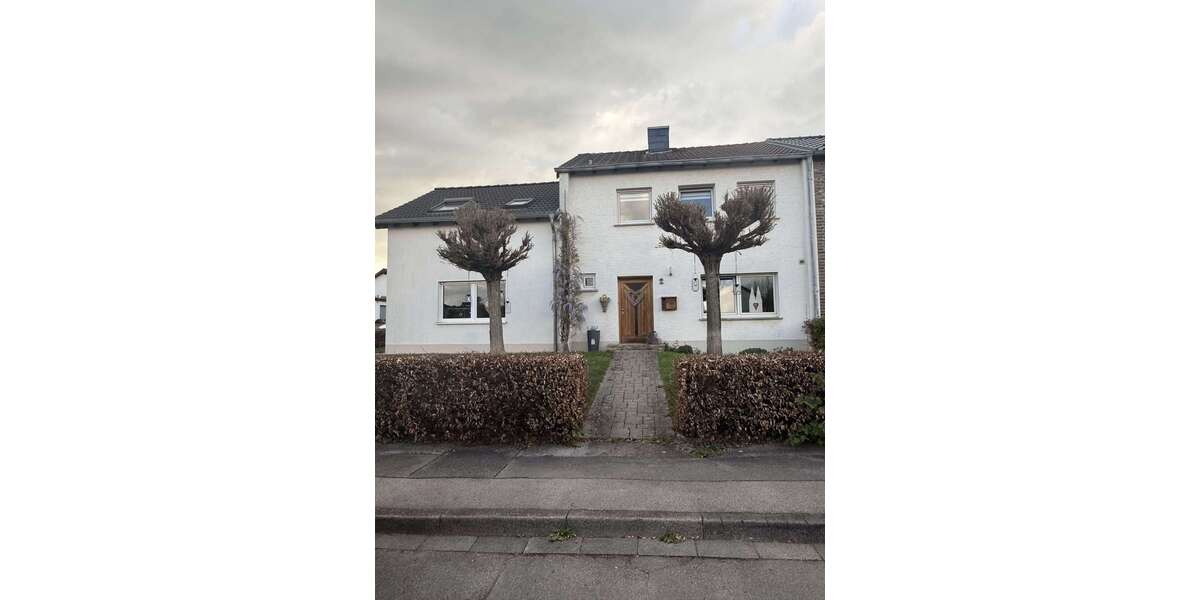 Einfamilienhaus Stolberg - 7 Zimmer, 155 m&sup2;, 495.000&euro; | Angebot:26692300