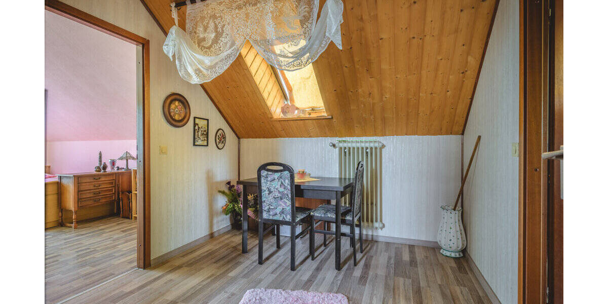 Einfamilienhaus Würselen Broichweiden - 7 Zimmer, 155 m&sup2;, 385.000&euro; | Angebot:26207156