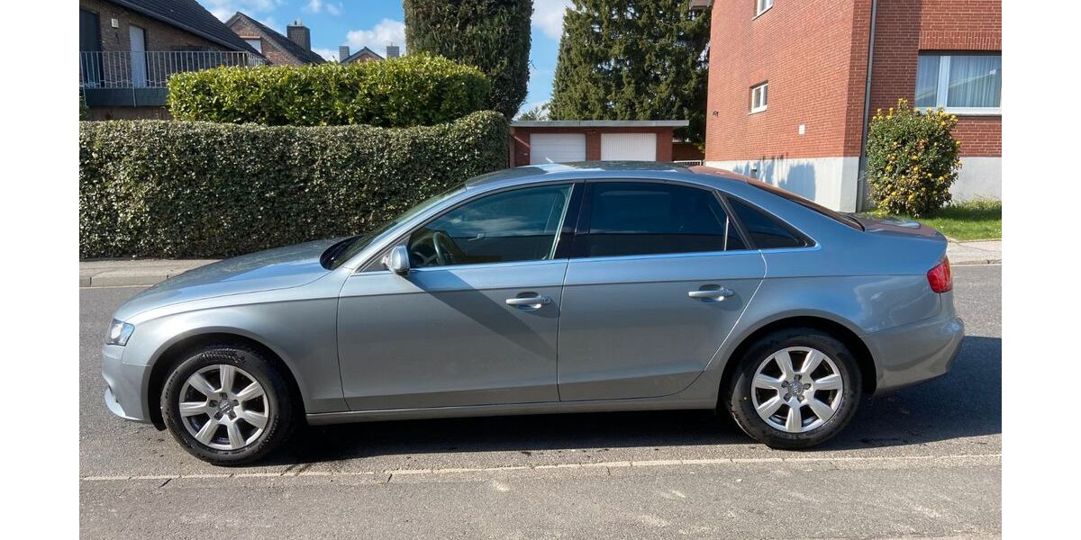 Audi A4 153.000 km 4.000 &euro; Aachen 52076
