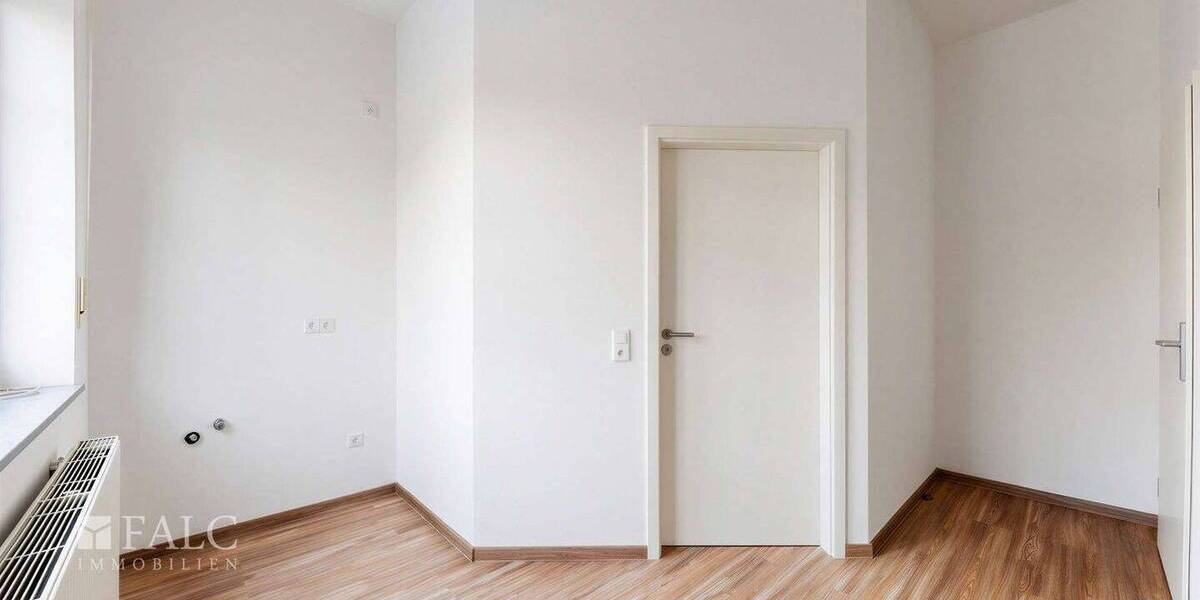 Gewerbeobjekt Eschweiler Röthgen - 6 Zimmer, 115 m&sup2;, 1.000&euro; | Angebot:26141228