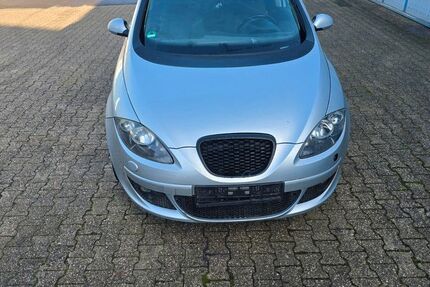 Seat Altea 240.000 km 699 &euro; Aachen 52068