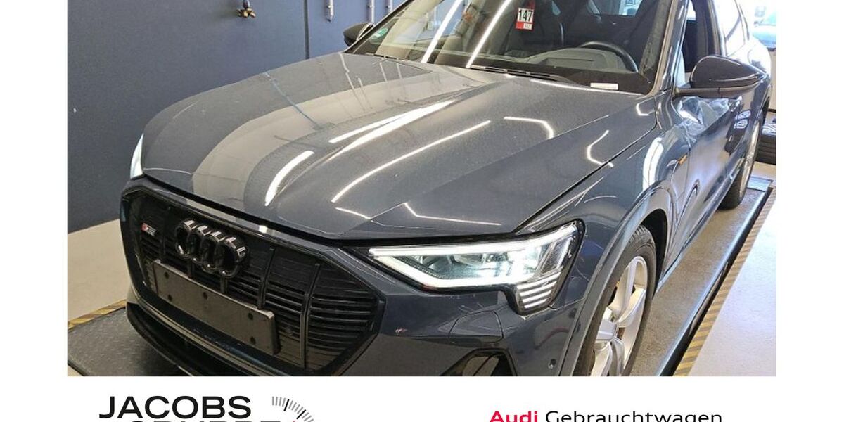 Audi e-tron 35.979 km 30.470 &euro; Aachen 52078