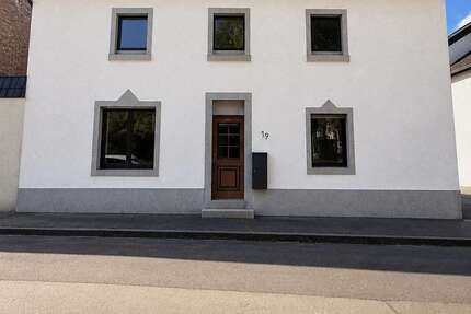 Haus Inden - 10 Zimmer, 254 m&sup2;, 230.000&euro; | Angebot:21406896