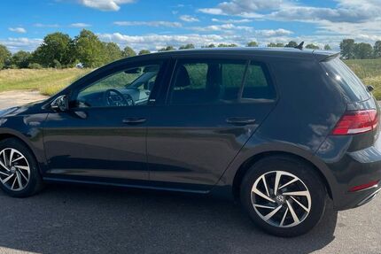 VW Golf 140.000 km 10.500 &euro; Nörvenich 52388