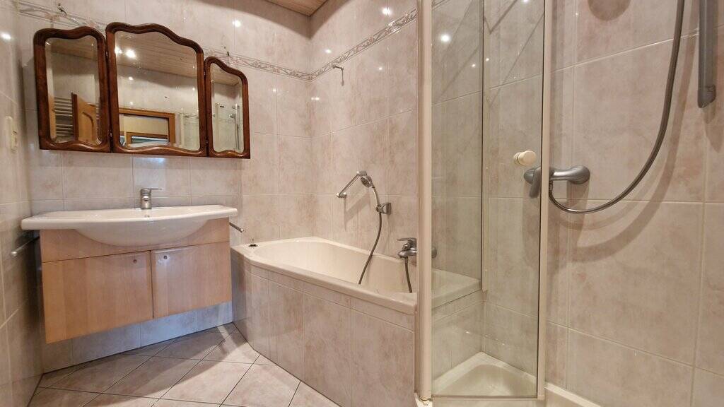 Etagenwohnung Aachen Aachen-Mitte - 3 Zimmer, 79 m&sup2;, 219.000&euro; | Angebot:26192180