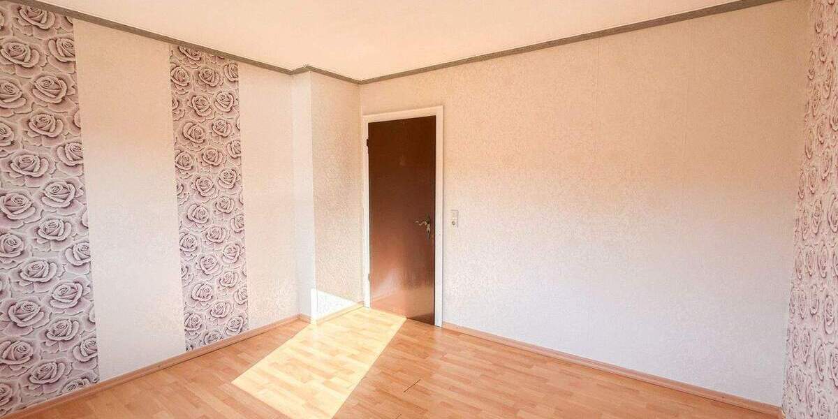 Mehrfamilienhaus, Wohnhaus Übach-Palenberg / Marienberg Marienberg - 4 Zimmer, 103 m&sup2;, 185.000&euro; | Angebot:25776336