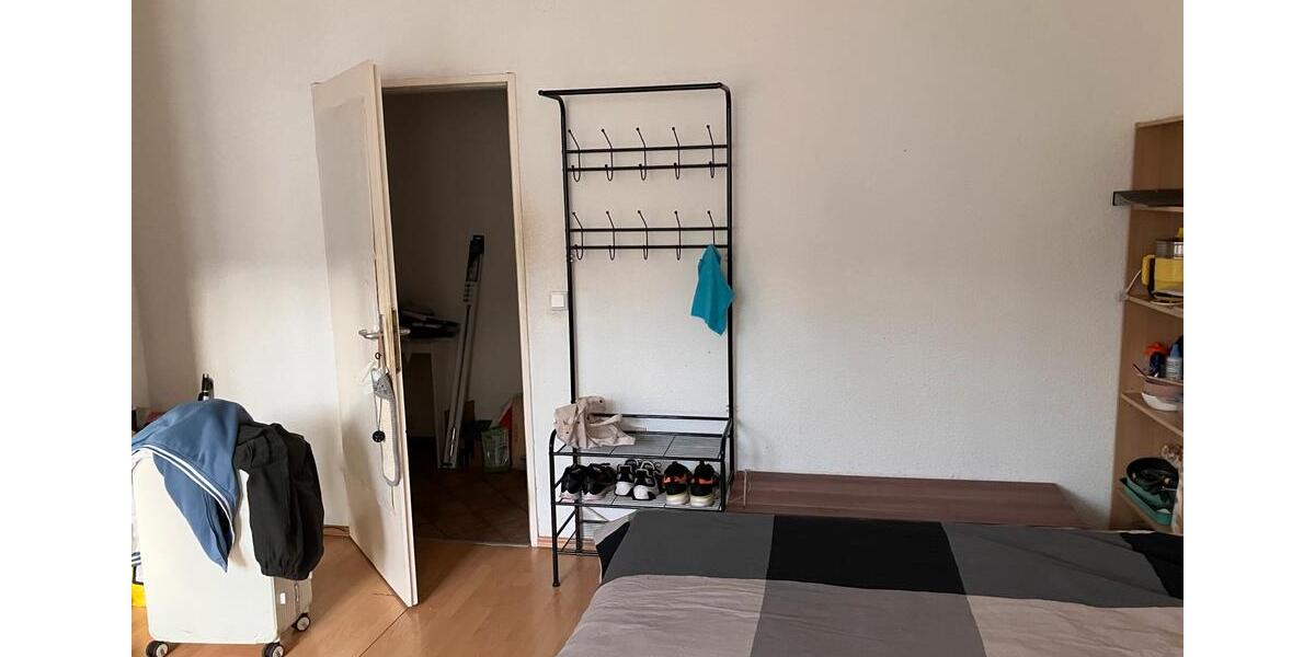 Etagenwohnung Aachen Aachen-Mitte - 6 Zimmer, 16 m&sup2;, 440&euro; | Angebot:26038709