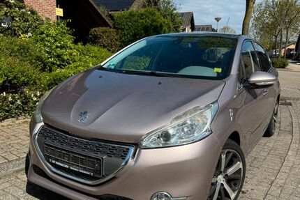 Peugeot 208 123.592 km 6.100 &euro; Heinsberg 52525