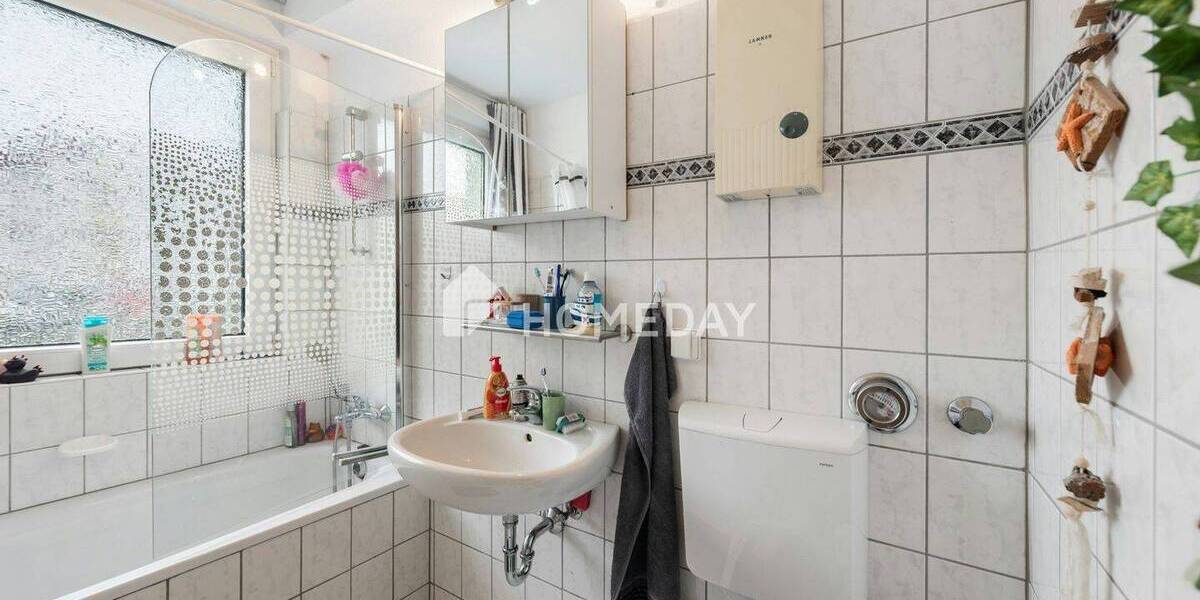 Etagenwohnung Düren Distelrath - 3 Zimmer, 65 m&sup2;, 110.000&euro; | Angebot:25927687
