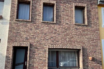 Haus Eschweiler - 6 Zimmer, 100 m&sup2;, 219.000&euro; | Angebot:25285888