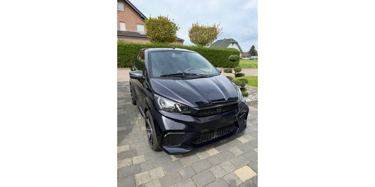 Aixam Andere 14.612 km 15.250 &euro; Heinsberg 52525