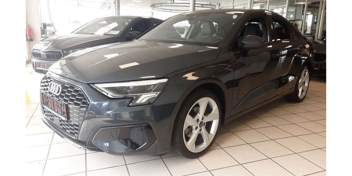 Audi A3 19.300 km 30.990 &euro; Monschau (bei Aachen) 52156
