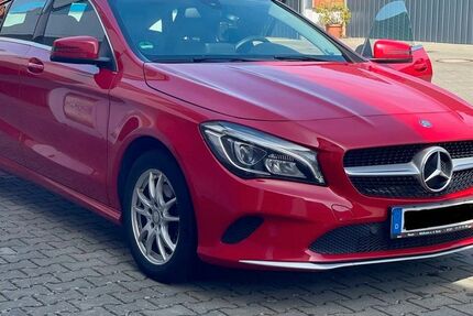 Mercedes-Benz CLA 200 Shooting Brake 140.000 km 16.300 &euro; Aachen 52074