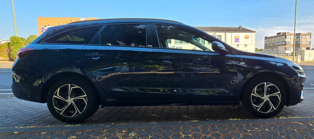 Hyundai i30 151.500 km 13.000 &euro; Düren 52351