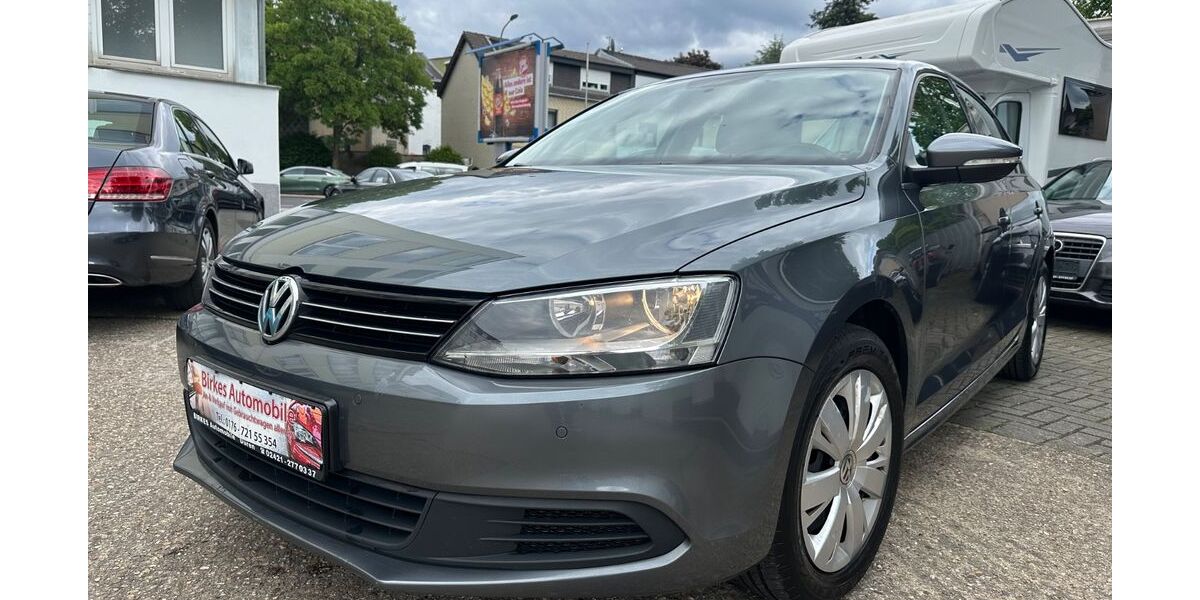VW Jetta 159.250 km 6.799 &euro; Düren 52353