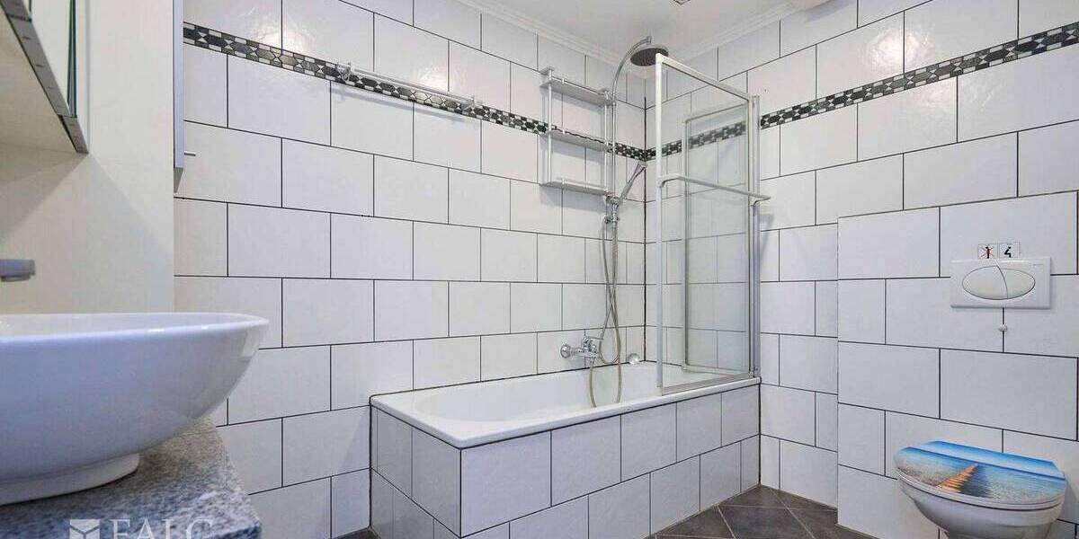 Doppelhaushälfte Herzogenrath Kohlscheid - 9 Zimmer, 238 m&sup2;, 589.000&euro; | Angebot:25958533