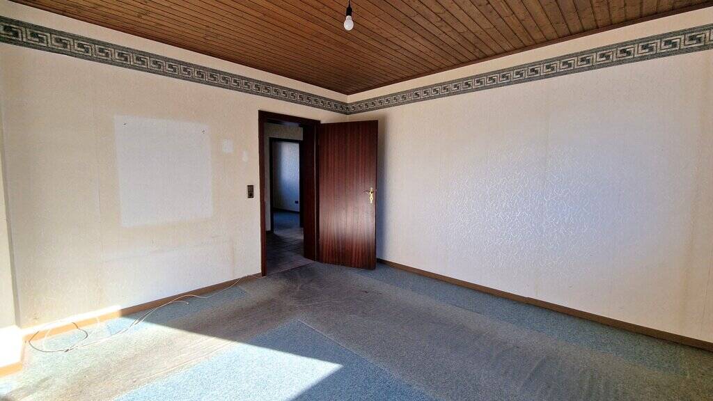 Einfamilienhaus Geilenkirchen Immendorf - 6 Zimmer, 104 m&sup2;, 180.000&euro; | Angebot:26192210