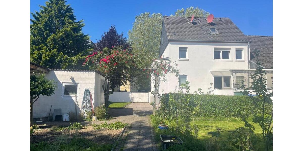Doppelhaushälfte Düren - 7 Zimmer, 150 m&sup2;, 399.000&euro; | Angebot:26000883