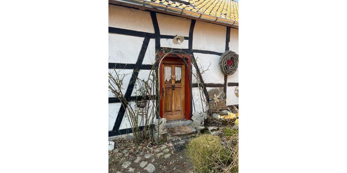 Bauernhaus, Landhaus Monschau - 7 Zimmer, 256 m&sup2;, 249.000&euro; | Angebot:26126906