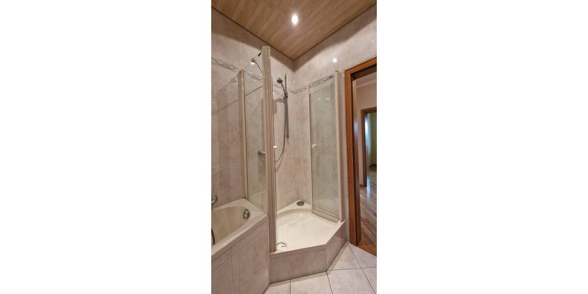 Etagenwohnung Aachen Aachen-Mitte - 3 Zimmer, 79 m&sup2;, 219.000&euro; | Angebot:26192180