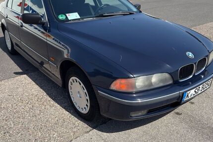 BMW 520 218.537 km 950 &euro; Aachen 52068