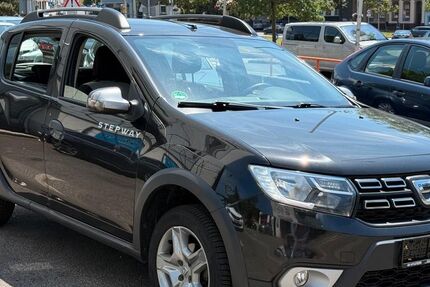 Dacia Sandero 160.000 km 4.750 &euro; Düren 52349