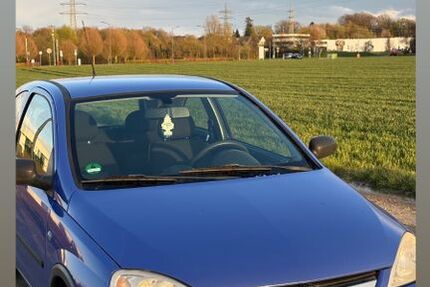 Opel Corsa 184.042 km 2.399 &euro; Geilenkirchen 52511