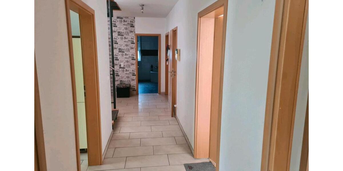 Etagenwohnung Erkelenz - 3 Zimmer, 108 m&sup2;, 1.050&euro; | Angebot:26613559