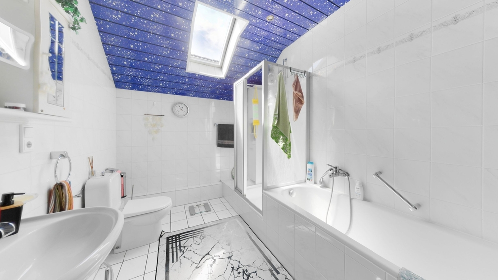 3D: Familienglück in ruhiger Lage - Sehr gepflegtes Einfamilienhaus mit Kamin, Balkon und viel Platz - Reihenendhaus Gangelt | Angebot:26748668