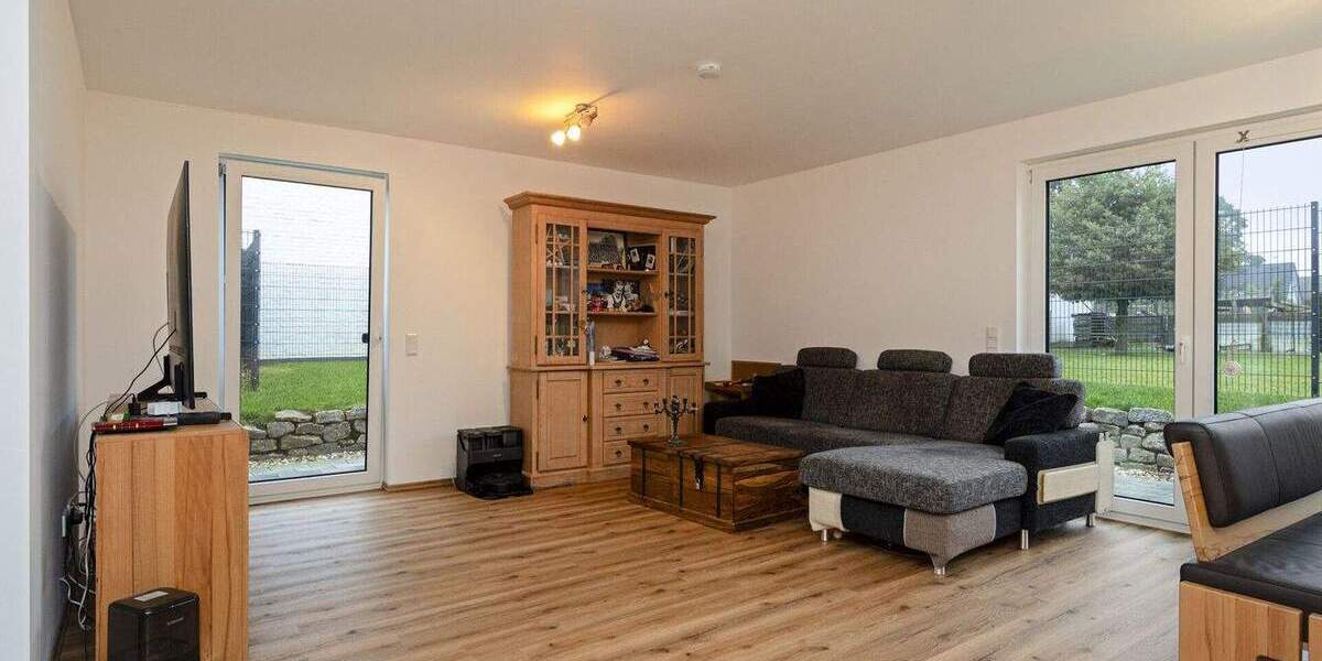 Mehrfamilienhaus, Wohnhaus Erkelenz Holzweiler - 7 Zimmer, 201 m&sup2;, 695.000&euro; | Angebot:25746555