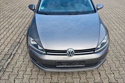 VW Golf 178.000 km 7.900 &euro; Aachen 52068