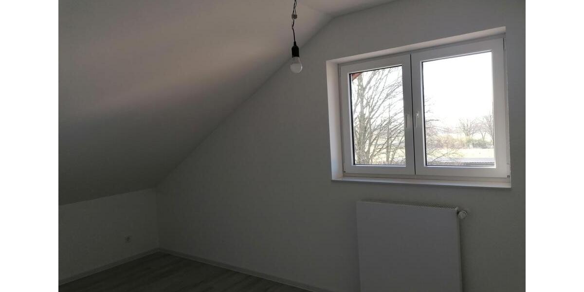 Etagenwohnung Bedburg - 4 Zimmer, 106 m&sup2;, 900&euro; | Angebot:26042229