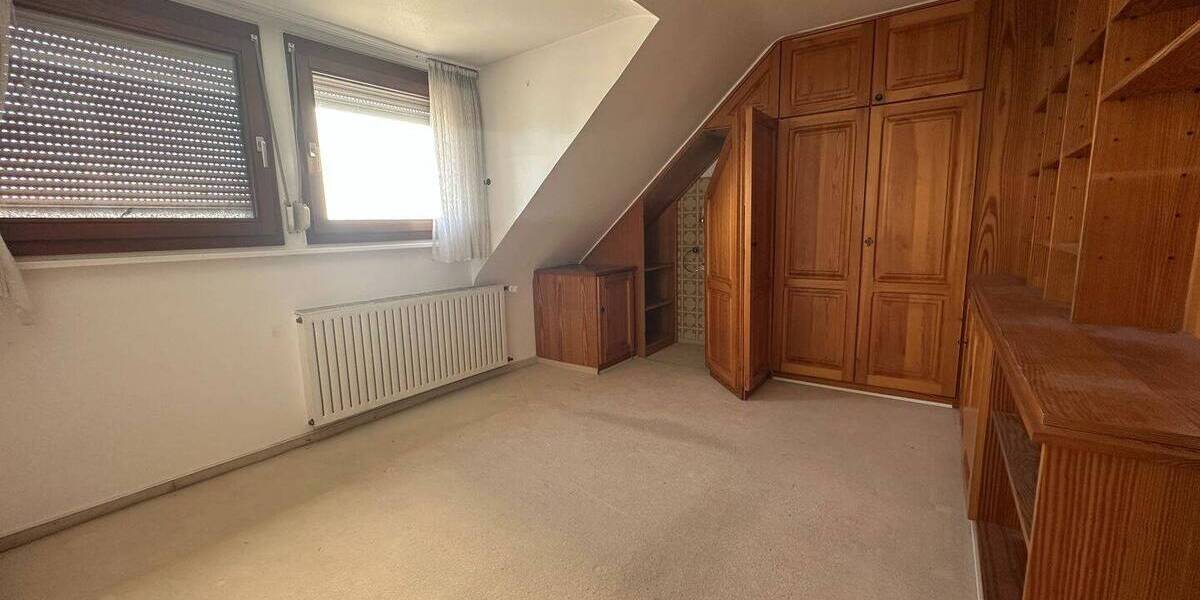 Einfamilienhaus Düren Gürzenich - 7 Zimmer, 178 m&sup2;, 355.000&euro; | Angebot:26190016