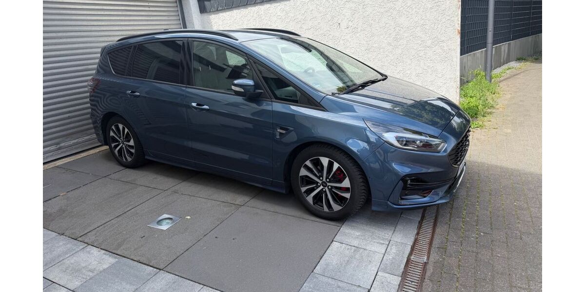 Ford S-Max 267.400 km 11.600 &euro; Baesweiler (bei Aachen) 52499