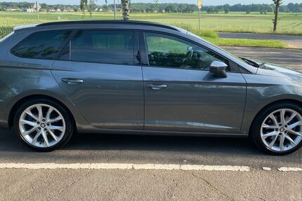 Seat Leon 74.000 km 16.800 &euro; Hückelhoven 41836