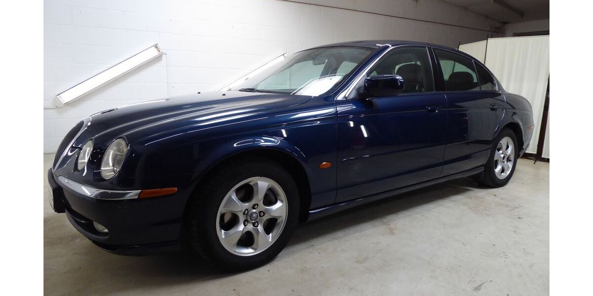 Jaguar S-Type 176.250 km 1.550 &euro; Stolberg 52224