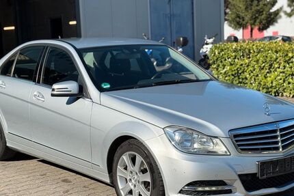 Mercedes-Benz C 180 270.483 km 6.300 &euro; Alsdorf 52477