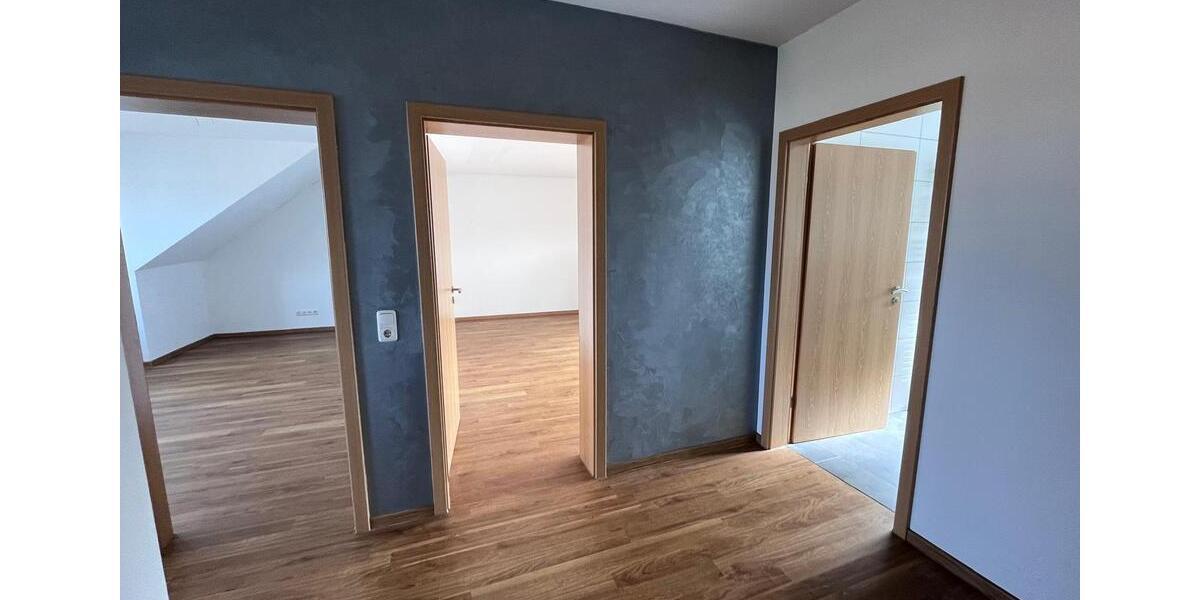 Dachgeschoßwohnung Alsdorf - 2 Zimmer, 79 m&sup2;, 500&euro; | Angebot:25867946