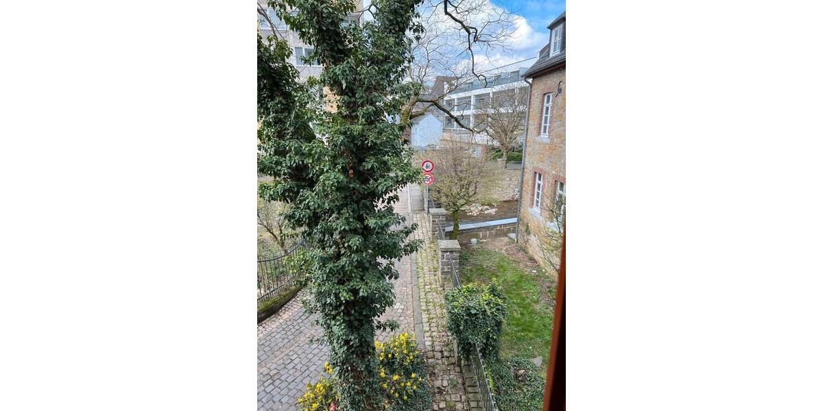 Mehrfamilienhaus, Wohnhaus Stolberg (Rheinland) - 7 Zimmer, 240 m&sup2;, 380.000&euro; | Angebot:26885187