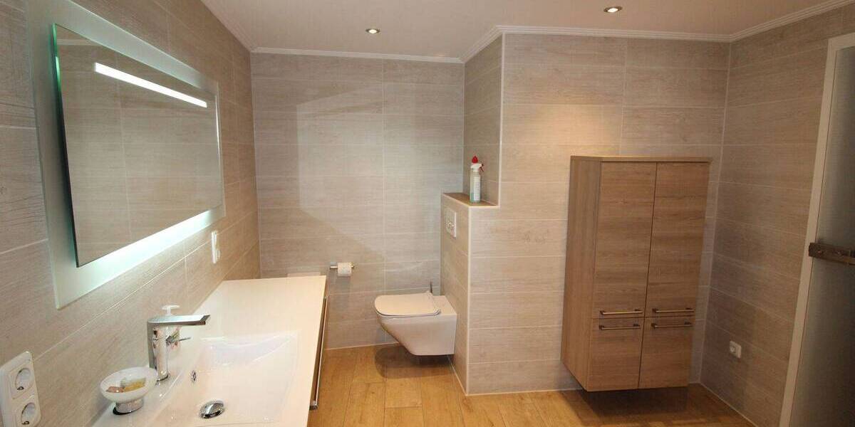 Mehrfamilienhaus, Wohnhaus Geilenkirchen Lindern - 6 Zimmer, 124 m&sup2;, 229.000&euro; | Angebot:25728232