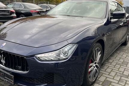 Maserati Ghibli 89.199 km 26.900 &euro; Aachen 52078
