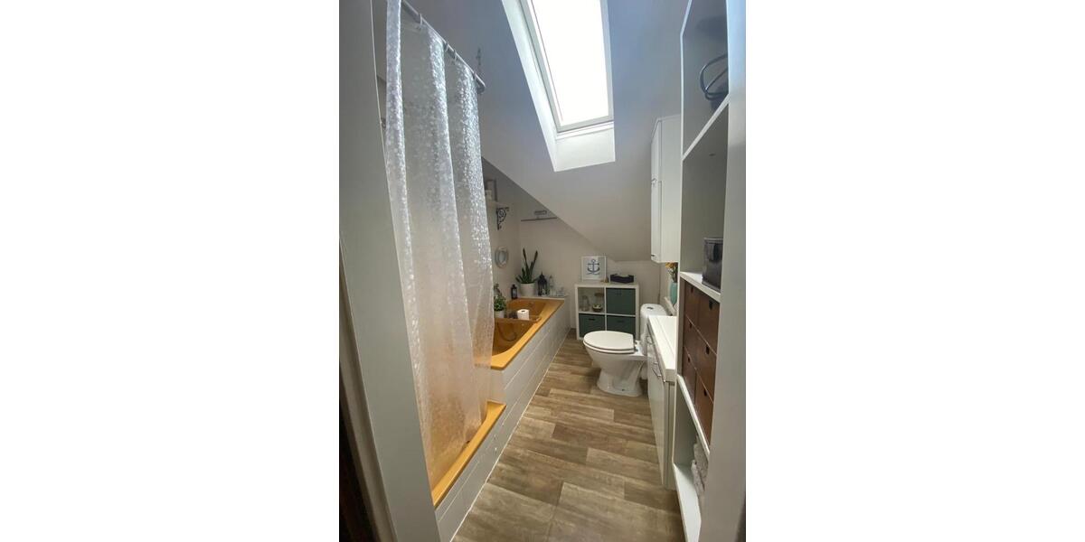 Dachgeschoßwohnung Würselen - 2 Zimmer, 60 m&sup2;, 192.000&euro; | Angebot:25869419