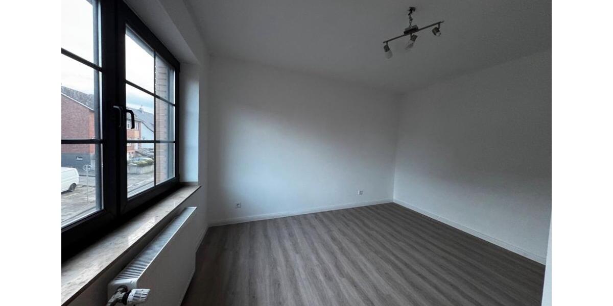 Reihenhaus Übach-Palenberg Palenberg - 5 Zimmer, 135 m&sup2;, 1.500&euro; | Angebot:25734663