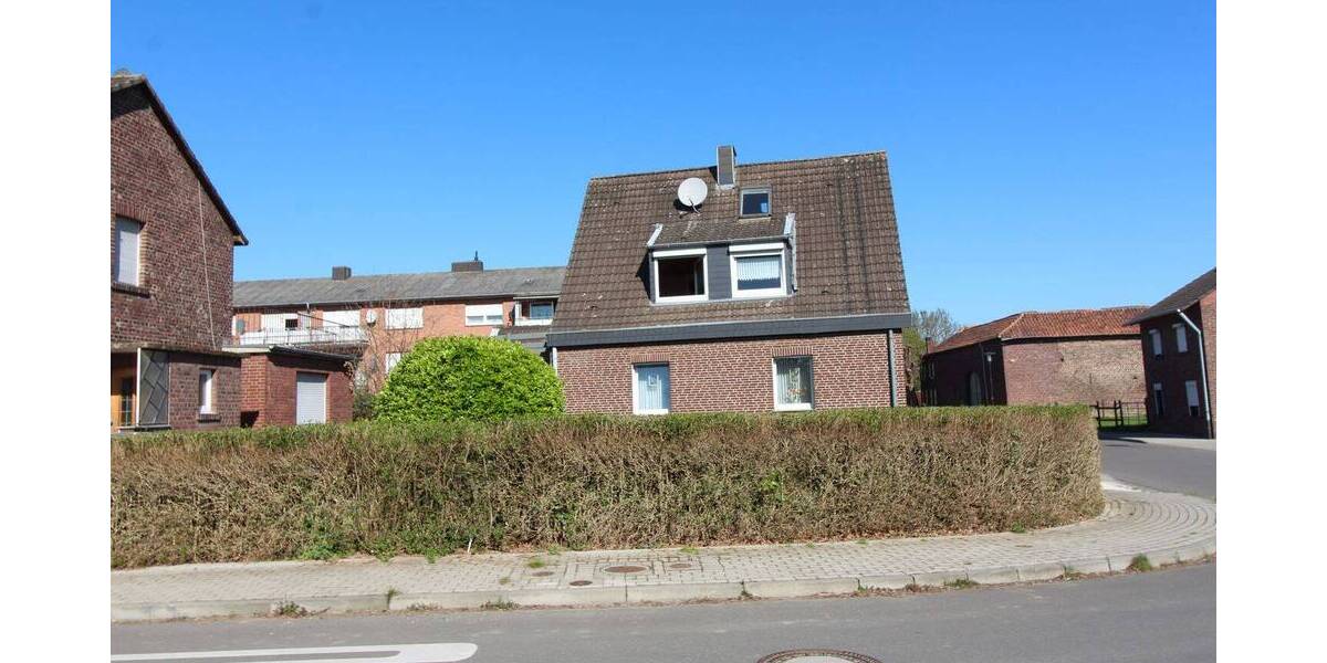 Mehrfamilienhaus, Wohnhaus Geilenkirchen Lindern - 6 Zimmer, 124 m&sup2;, 229.000&euro; | Angebot:25728232