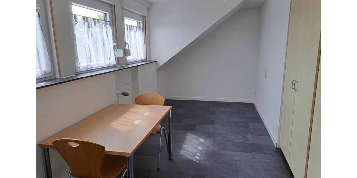 Dachgeschoßwohnung Aachen Aachen-Mitte - 2 Zimmer, 60 m&sup2;, 720&euro; | Angebot:26316408