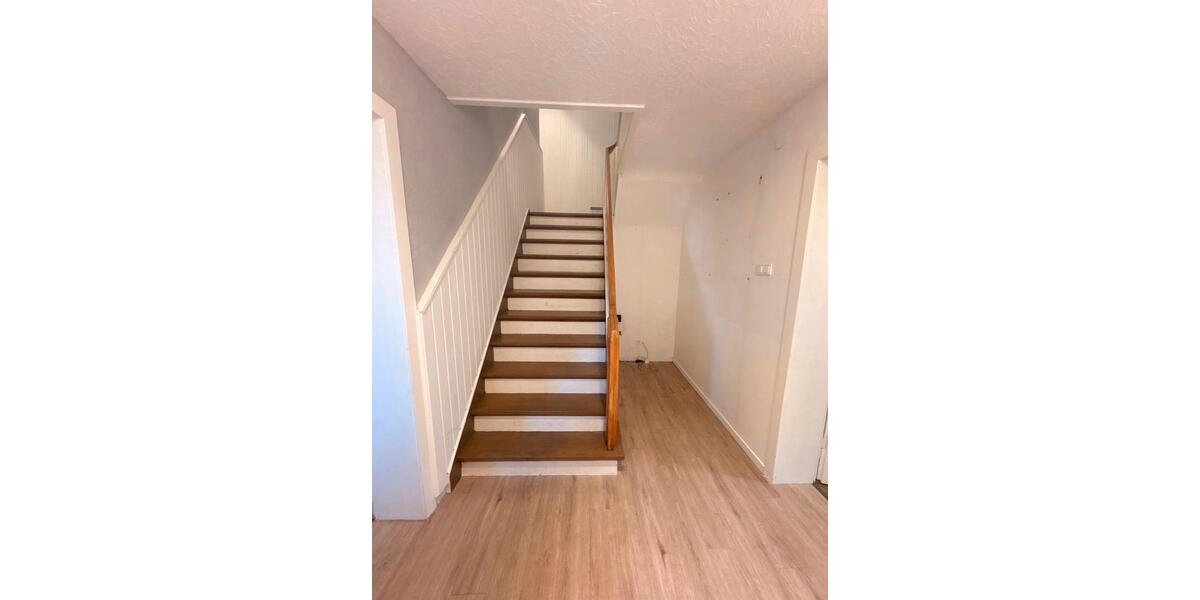 Reihenhaus Heinsberg - 6.5 Zimmer, 151 m&sup2;, 216.900&euro; | Angebot:25632945